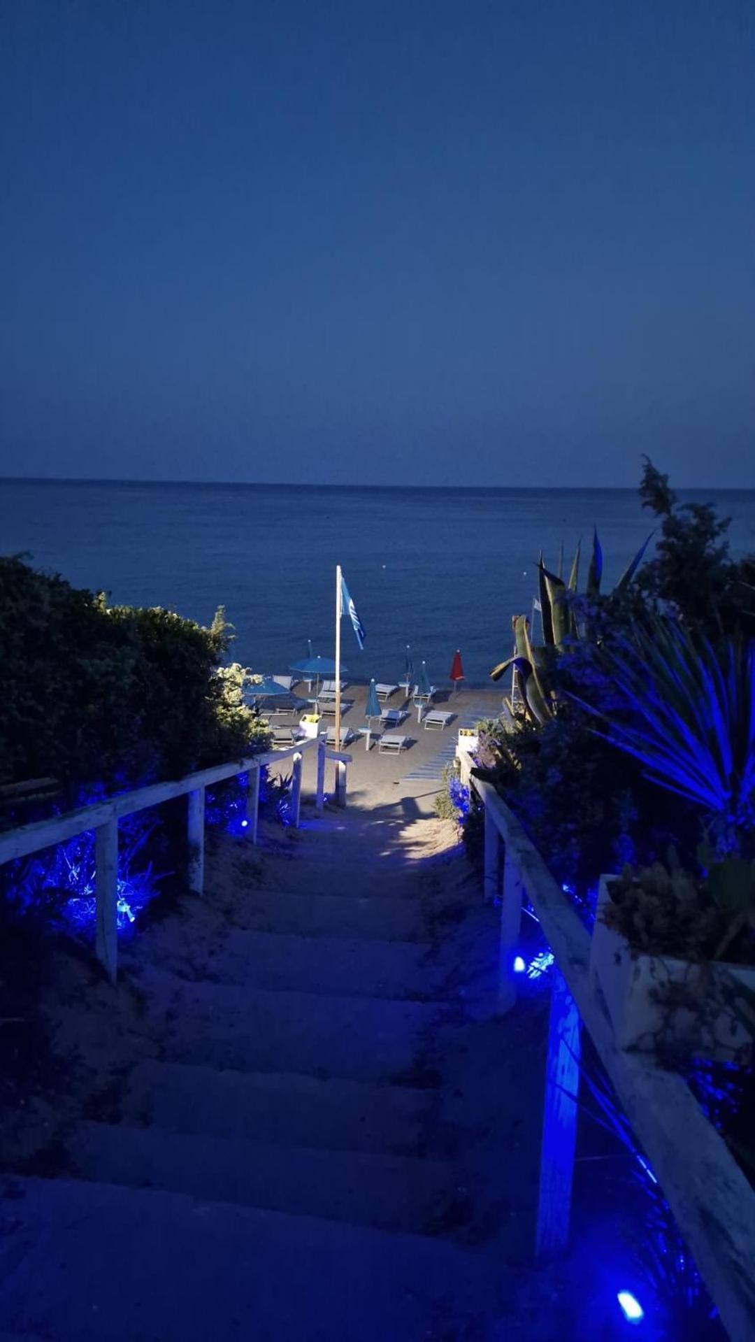 Hotel Caraibisiaco Sul Mare San Pietro in Bevagna Kültér fotó