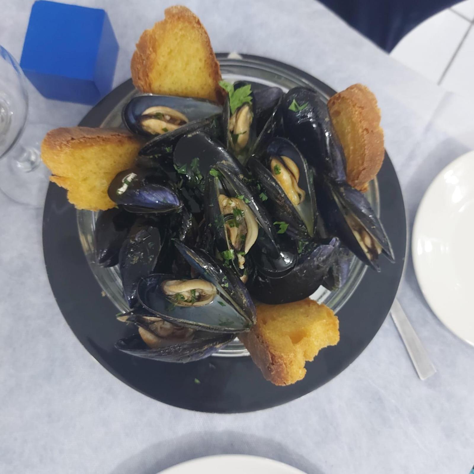 Hotel Caraibisiaco Sul Mare San Pietro in Bevagna Kültér fotó