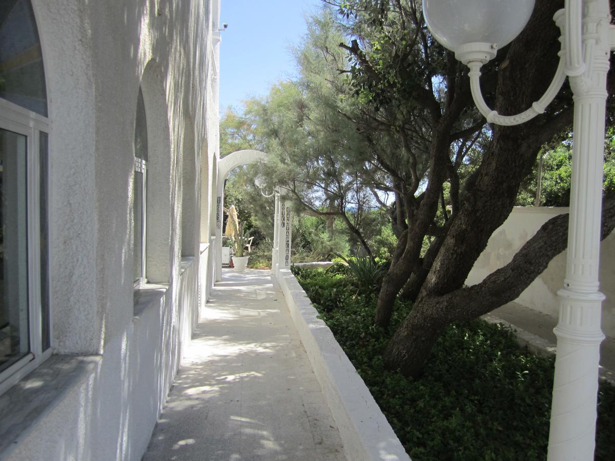 Hotel Caraibisiaco Sul Mare San Pietro in Bevagna Kültér fotó