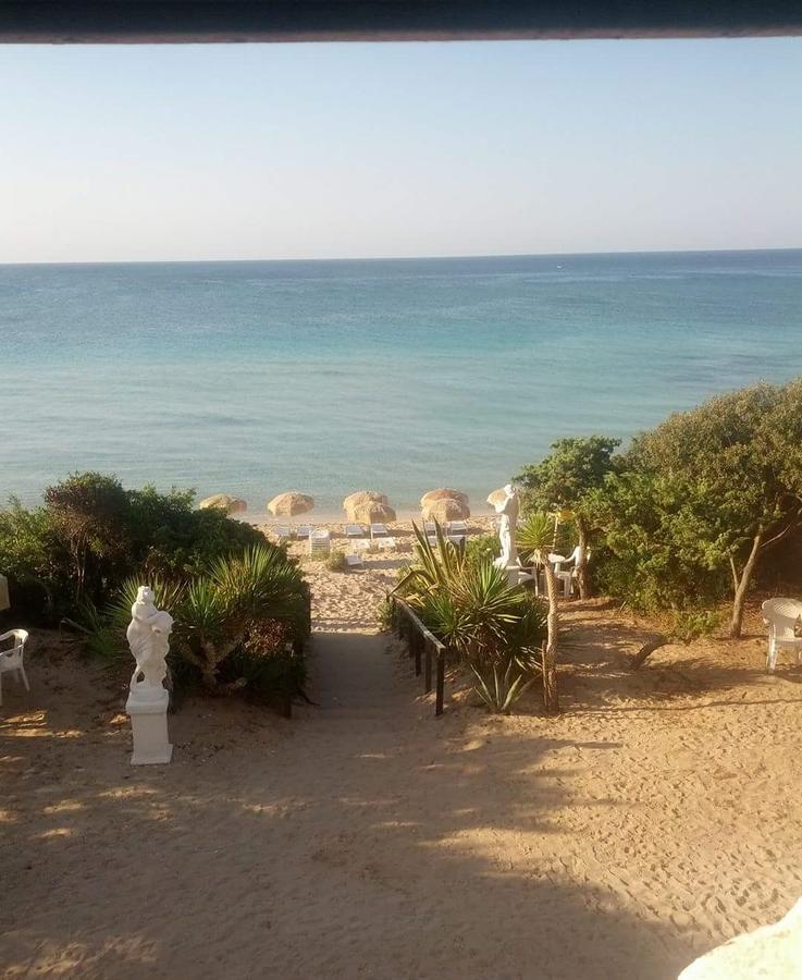 Hotel Caraibisiaco Sul Mare San Pietro in Bevagna Kültér fotó