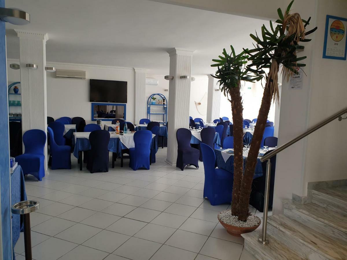 Hotel Caraibisiaco Sul Mare San Pietro in Bevagna Kültér fotó