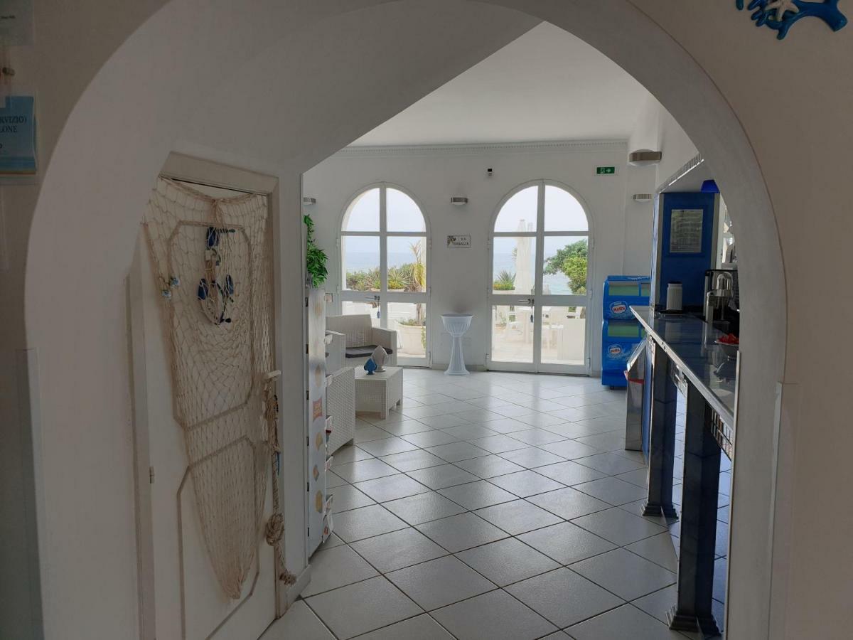 Hotel Caraibisiaco Sul Mare San Pietro in Bevagna Kültér fotó